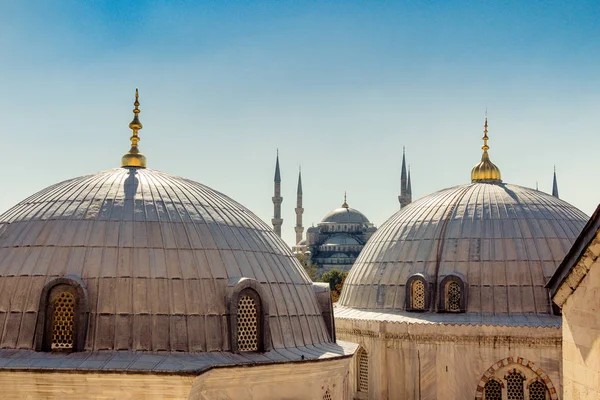 Turecký styl mešita v Istanbulu — Stock fotografie