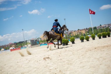 Türk Süvari etnik giyim örnekleri