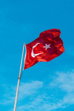 Türk ulusal bayrak görünümünde