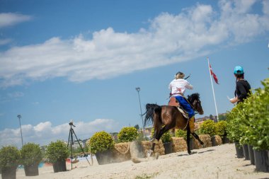 Osmanlı süvari onun ata binme