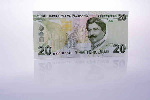 Brat i siostra Lira banknoty 20 na białym tle — Zdjęcie stockowe