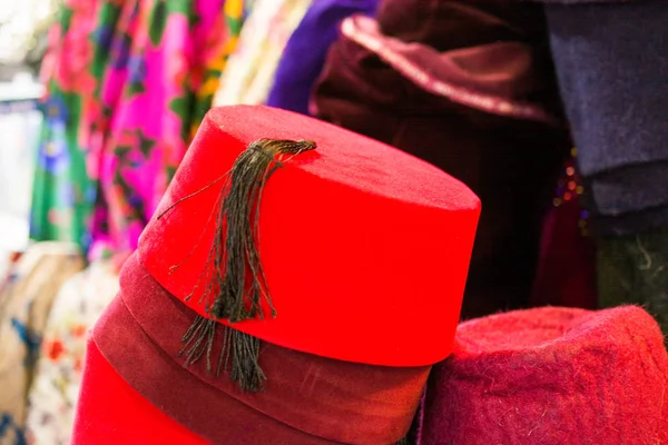 Turkiska fez, traditionella ottomanska hatt — Stockfoto