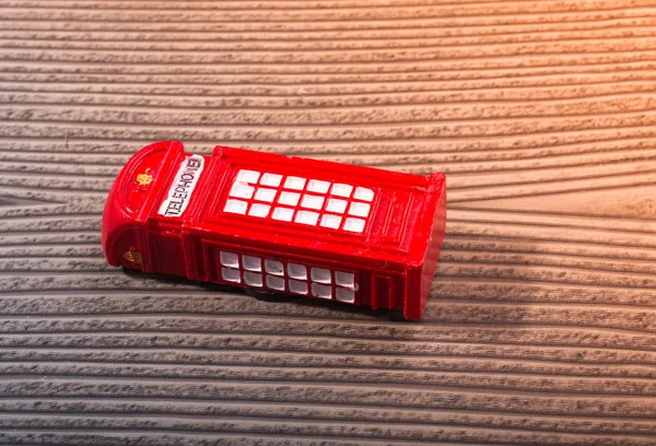 Klasyczny brytyjski styl czerwona kabina telefoniczna — Zdjęcie stockowe