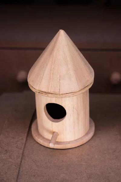 Bird house made of wood — Stock Photo, Image