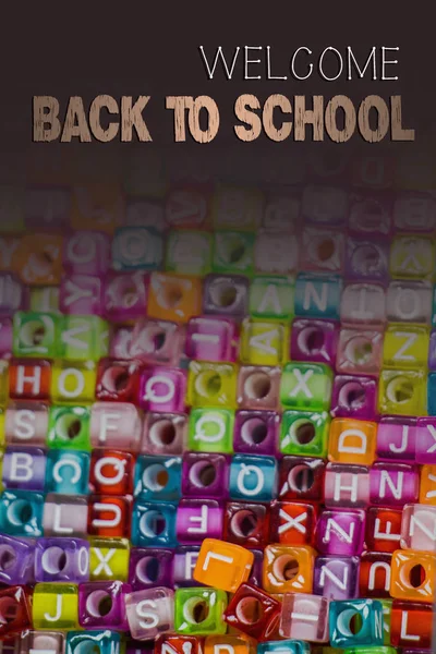 Färgglada alfabetet brev kuber — Stockfoto