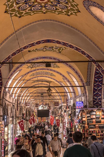 The Grand Bazaar is one of the largest and oldest covered market — Stock Photo, Image