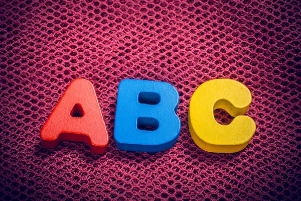 Öğrenme kavramı için A, B ve C ahşap alfabe si