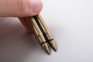 Savaş fotoğrafçılığı karşı kavramsal olarak el Bullet 