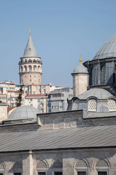 Galata Tower from ancient  times in Istanbul — Stock Photo, Image