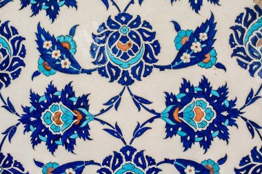  Çiçek desenli Osmanlı tarzı el yapımı Türk Çinileri