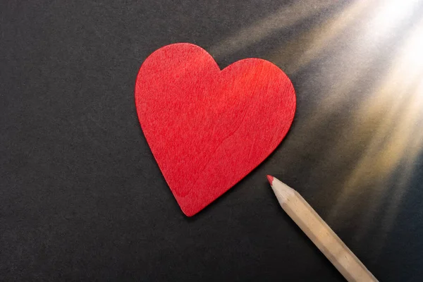 Herz Und Bleistift Für Liebe Und Valentinstag — Stockfoto