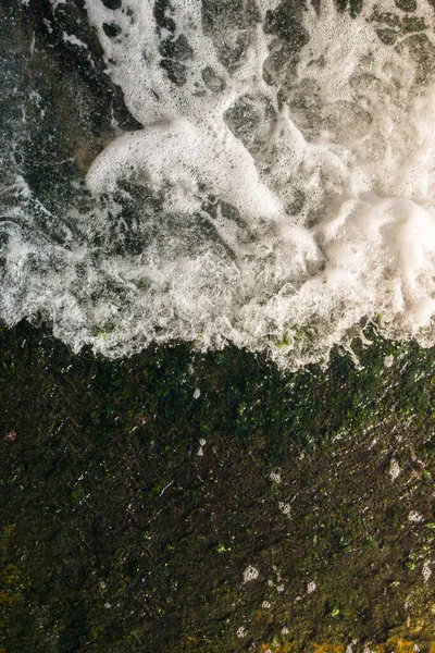 Wasseroberfläche Als Hintergrund Mit Schaum Und Blasen — Stockfoto