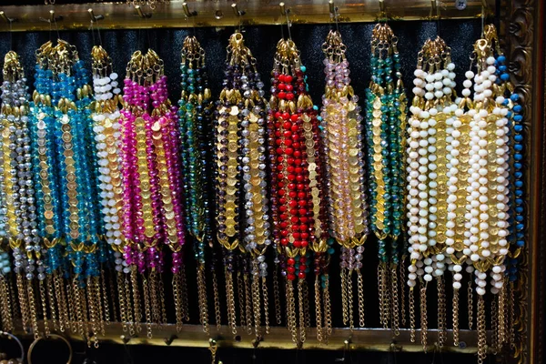Armband Aus Einigen Bunten Perlen Material — Stockfoto