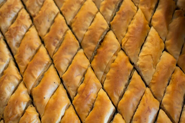来自土耳其伊斯坦布尔的传统土耳其甜点Baklava — 图库照片