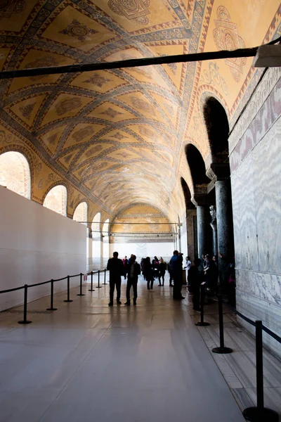 Intérieur Hagia Sofia Avec Galerie Supérieure Vue — Photo