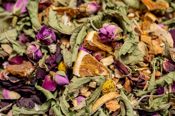Çayın Şifalı Otların Bitkilerin Kurumuş Çiçeklerin Olduğu Pazar — Stok fotoğraf