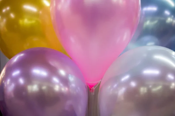 Banda Balonów Wielobarwnych Imprezę Świeżym Powietrzu — Zdjęcie stockowe