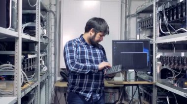 Mühendis mayın cryptocurrency.