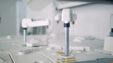 Biyokimyasal analyzer kadar yakın bir hareketli