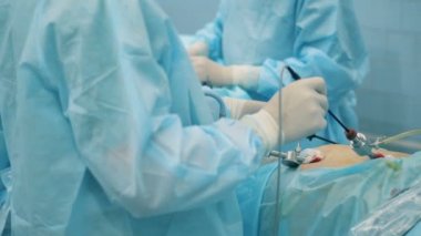 Hasta endoskopik cerrahi ile gidiyor