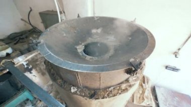 Çalışma mekanizması bir fabrikada yakın çekim.