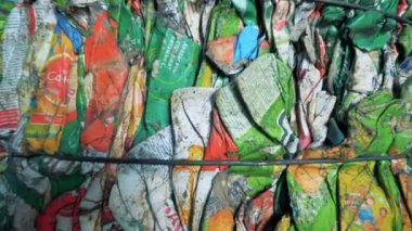 Sıkıştırılmış kirli saçma yakın.