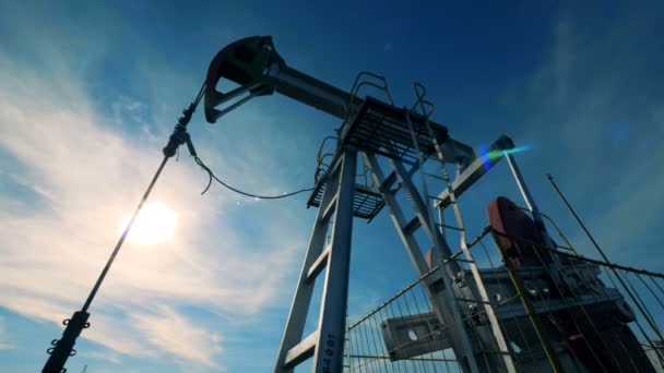 Bränsle-producerande mekanism går upp och ner. Olja, gas, energi, bränsle pumpning rigg. — Stockvideo
