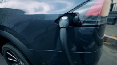 Pil araba elektrik ile refueled