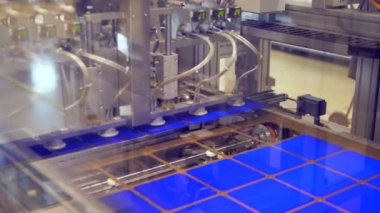 Mekanizması yer panelleri bir çizgi üzerinde emme, yakın çekim.