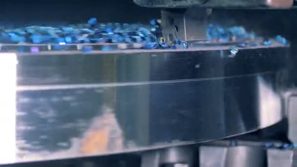 Fábrica moagem máquina funciona, de perto . — Vídeo de Stock