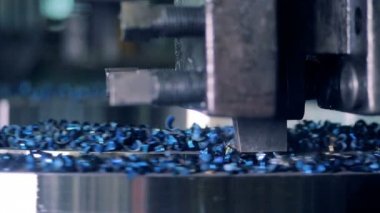 Mekanik kesici çalışma. Metal işleme eylem.