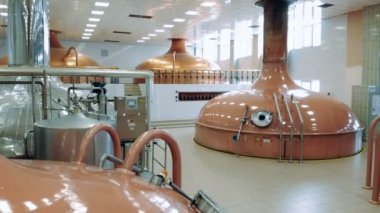 Bakır çaydanlık bira ile bira fabrikası tesis