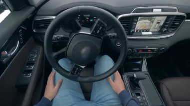 Araba kabin karıştırma tekerlekliyse otomatik olarak döner. 4k