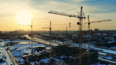 Çok öykülü blok daireler inşa