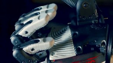 Bir cyborg modern el robot. İnovasyon kavramı.