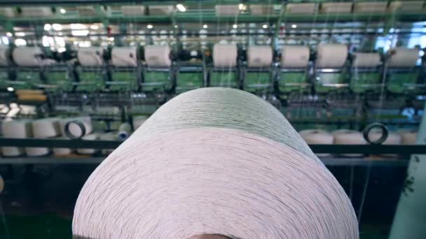 Fábrica textil industrial. 4K — Vídeos de Stock