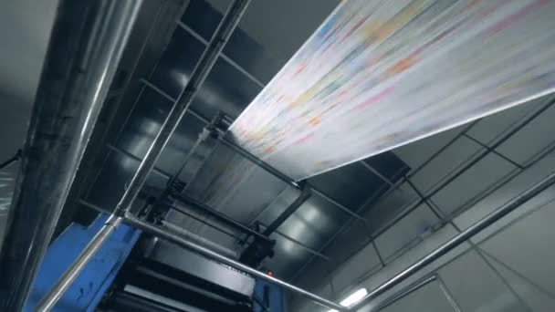 Printing production, newspaper on a modern conveyor. — Stock Video