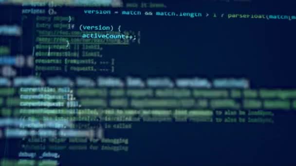 Blauer Monitor mit einem Code. — Stockvideo