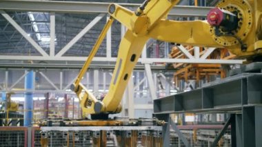 Modern sanayi fabrikası. Taşıma makinesi tuğla toplu taşıma
