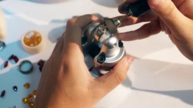 Halkaa ayarın mekanik temizliği