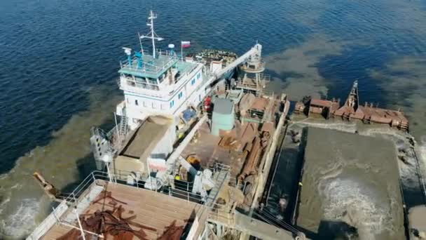 Extractie van zand door het Dredge-schip — Stockvideo