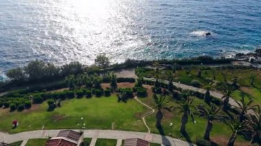 Tropik tatil beldesi ve en iyi manzarayla deniz kıyısı