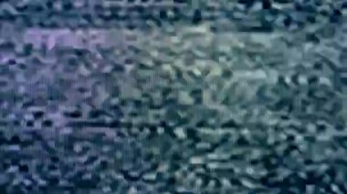 Bozuk bir TV ekranında parazit sesi