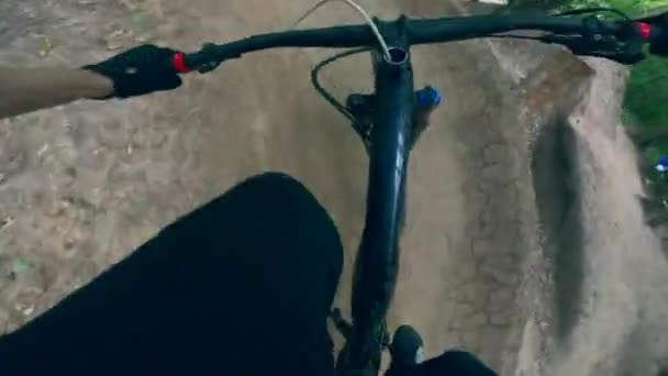 乗馬中の自転車ハンドルバーの一人称視点 — ストック動画