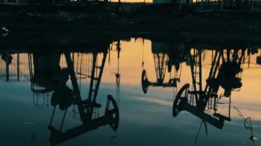 Yansımalı ham petrol pompası valeleri çalışıyor