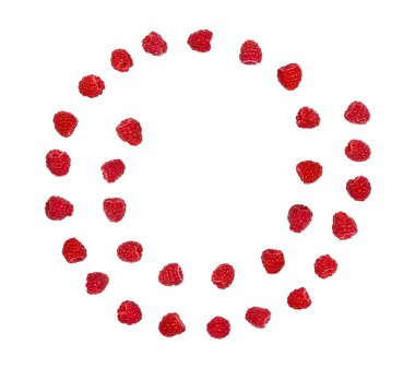 Ahududu beyaz arka plan üzerinde izole sarmal şeklinde düzenlenmiştir. Üstten görünüm. Düz yatıyordu.