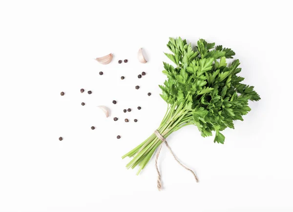 Kruiden Specerijen Geïsoleerd Een Witte Achtergrond Peterselie Knoflook Peper Ingrediënten — Stockfoto