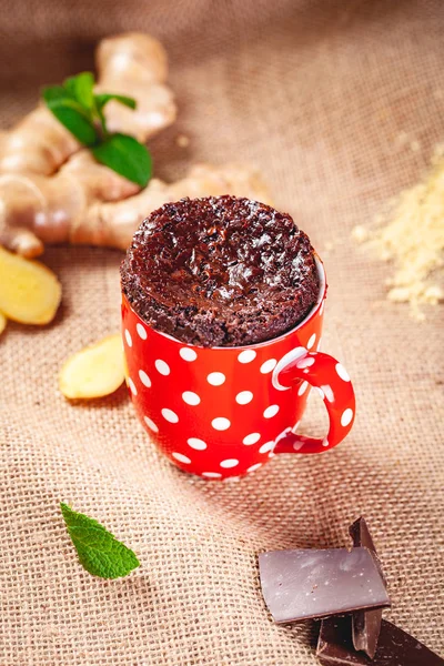 Gebackene Ingwerschokolade Roter Tasse Nahaufnahme — Stockfoto