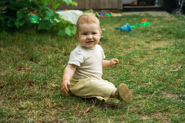 Kleine Peuter Jongen Treinen Zijn Vaardigheden Kruipen Zitten Het Kind — Stockfoto