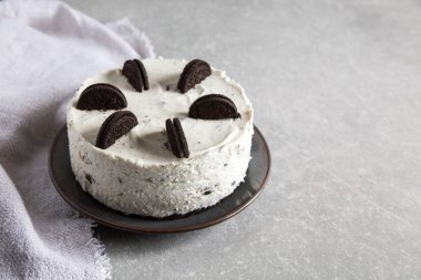 Çikolatalı kurabiye ile krem Hayır fırında cheesecake. Oreo bisküvi c